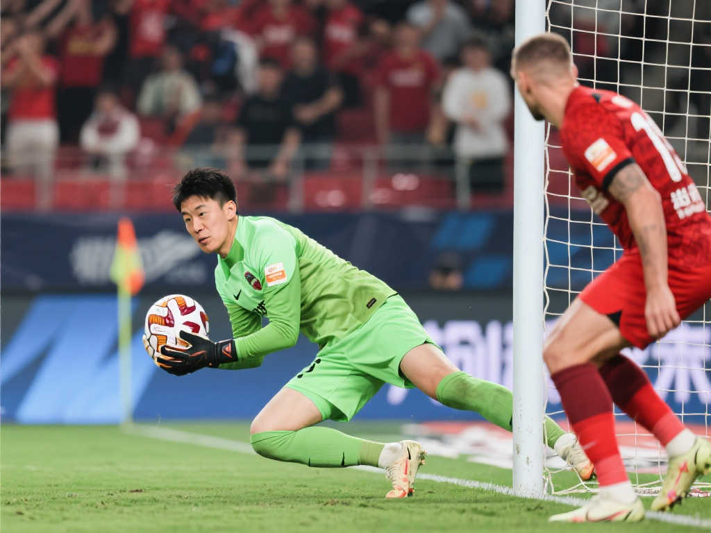 将是一场激 将是一场激