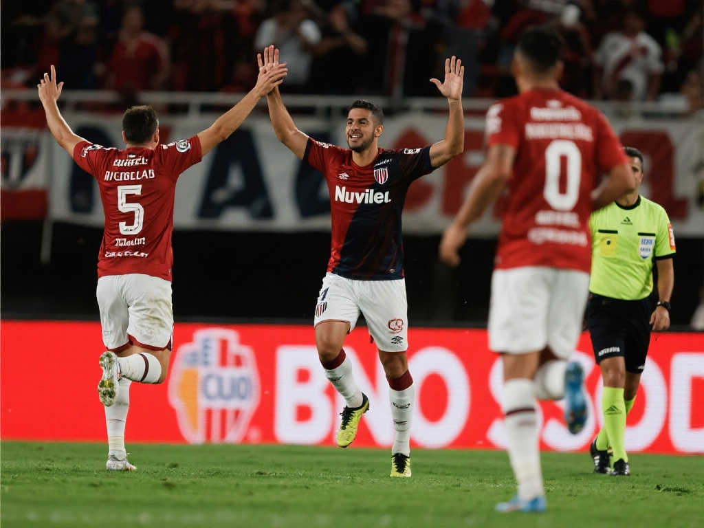 看他如何看 看他如何看